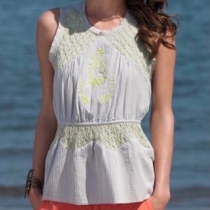 HD in Paris Sun Stitched Embroidered Size 4 Sleeveless Peplum Top